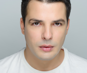 Nick Kamarera Nick Kamarera