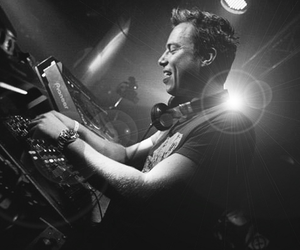 Sander Van Doorn Sander Van Doorn